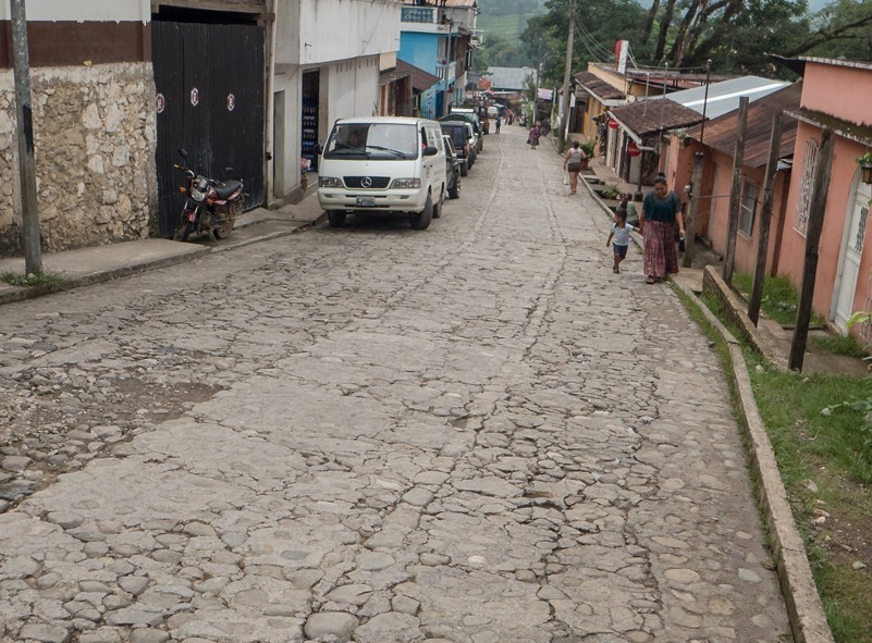 Le village près de Semuc Champey au Guatemala