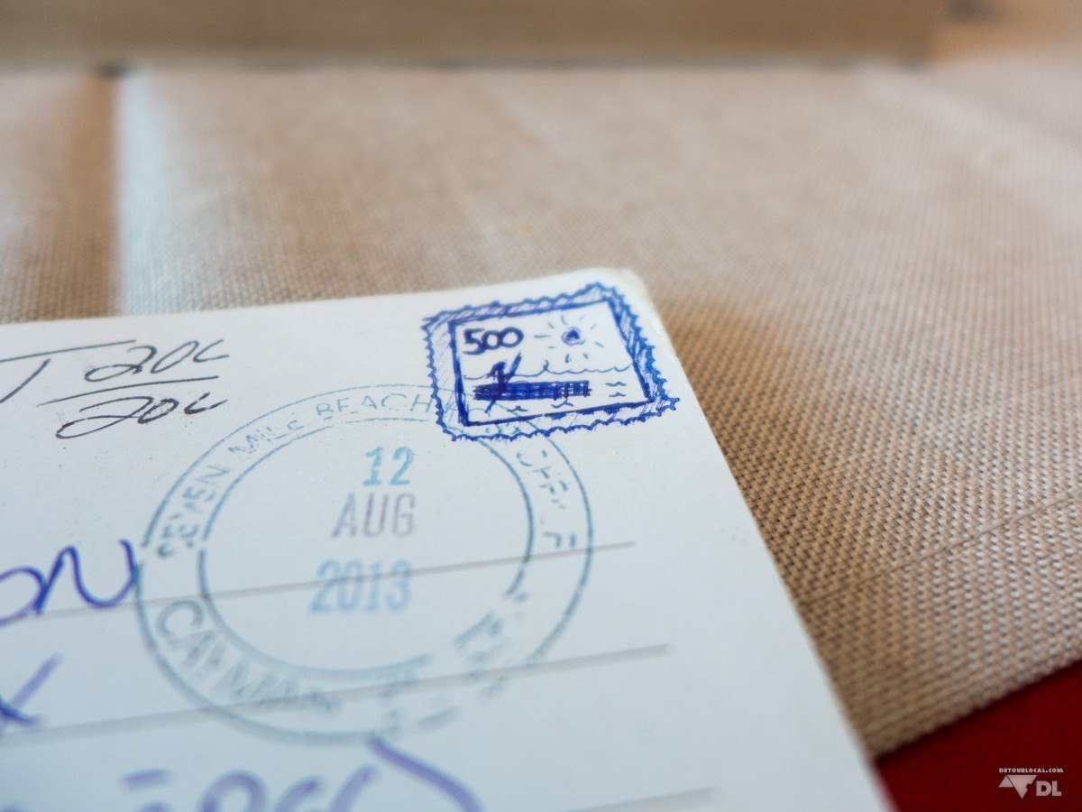 Comment envoyer une carte postale sans timbre ?