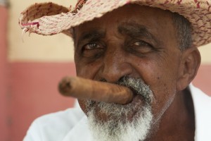 L'arnaque du faux cigare cubain ou celle de ces figurants demandant 1CUC pour vous prendre en photo avec eux